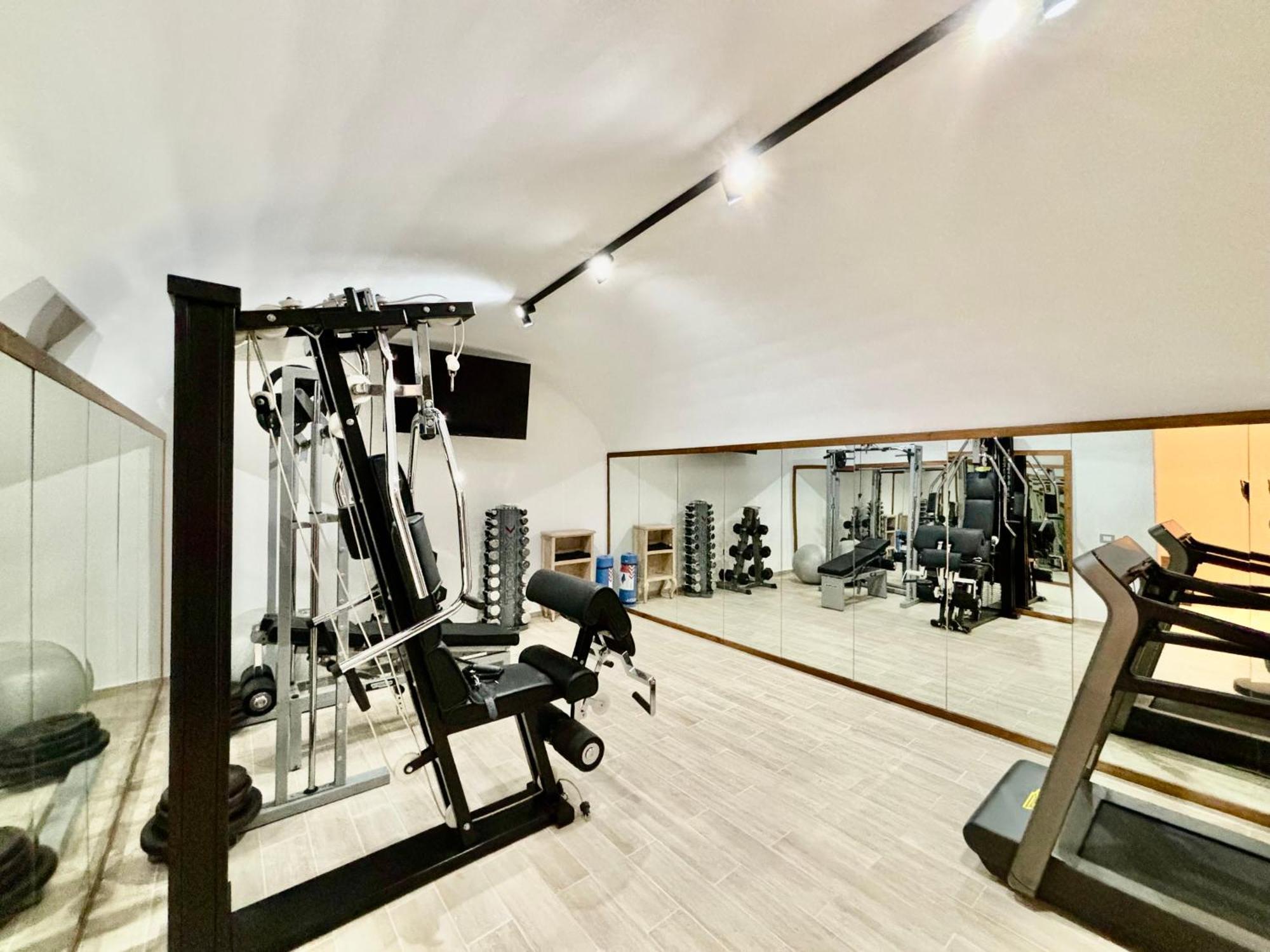 Capri Kronos Design Suites - 2 King Beds, With Gym, Spa & Jacuzzi Anacapri  Dış mekan fotoğraf