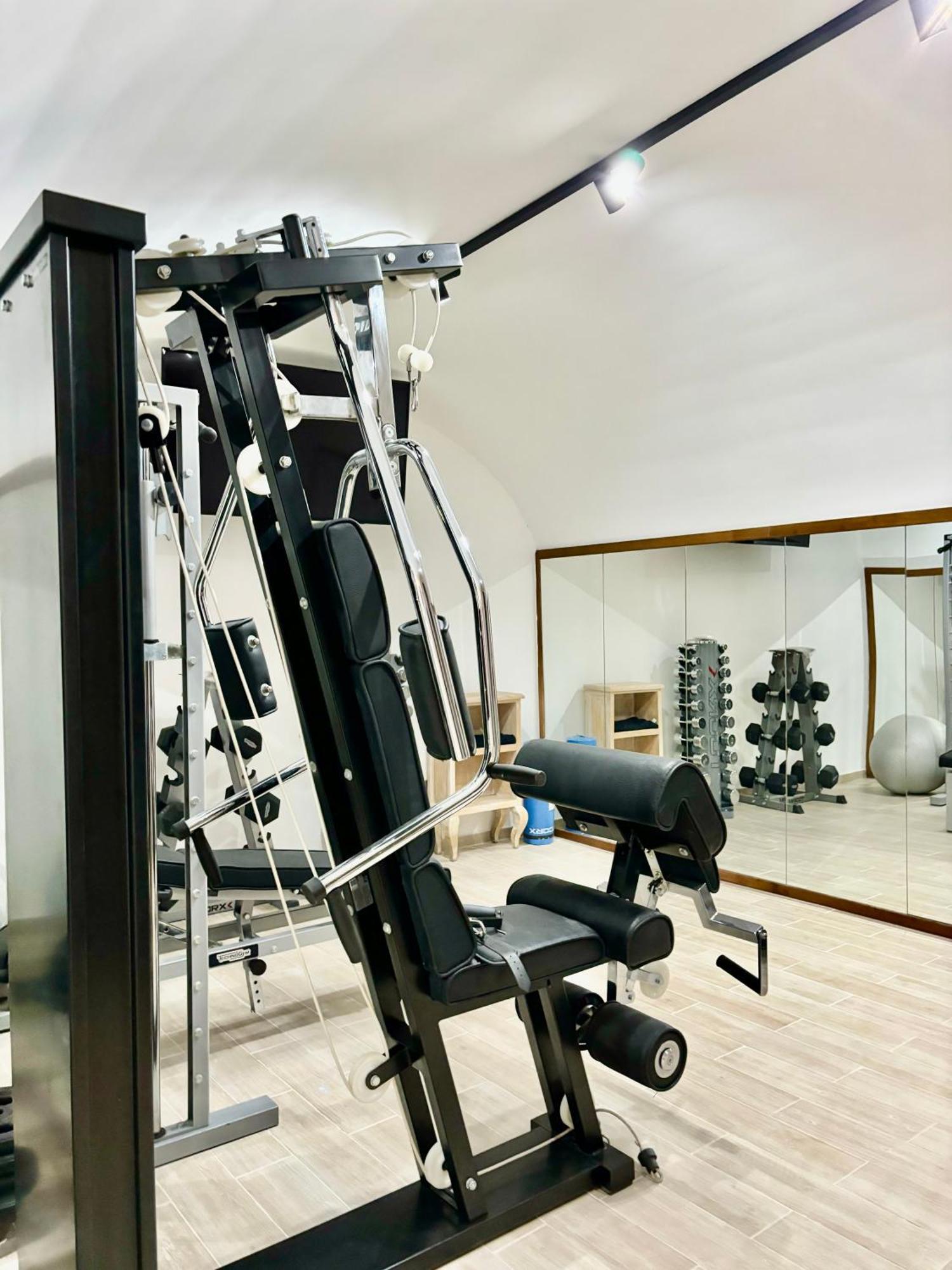 Capri Kronos Design Suites - 2 King Beds, With Gym, Spa & Jacuzzi Anacapri  Dış mekan fotoğraf