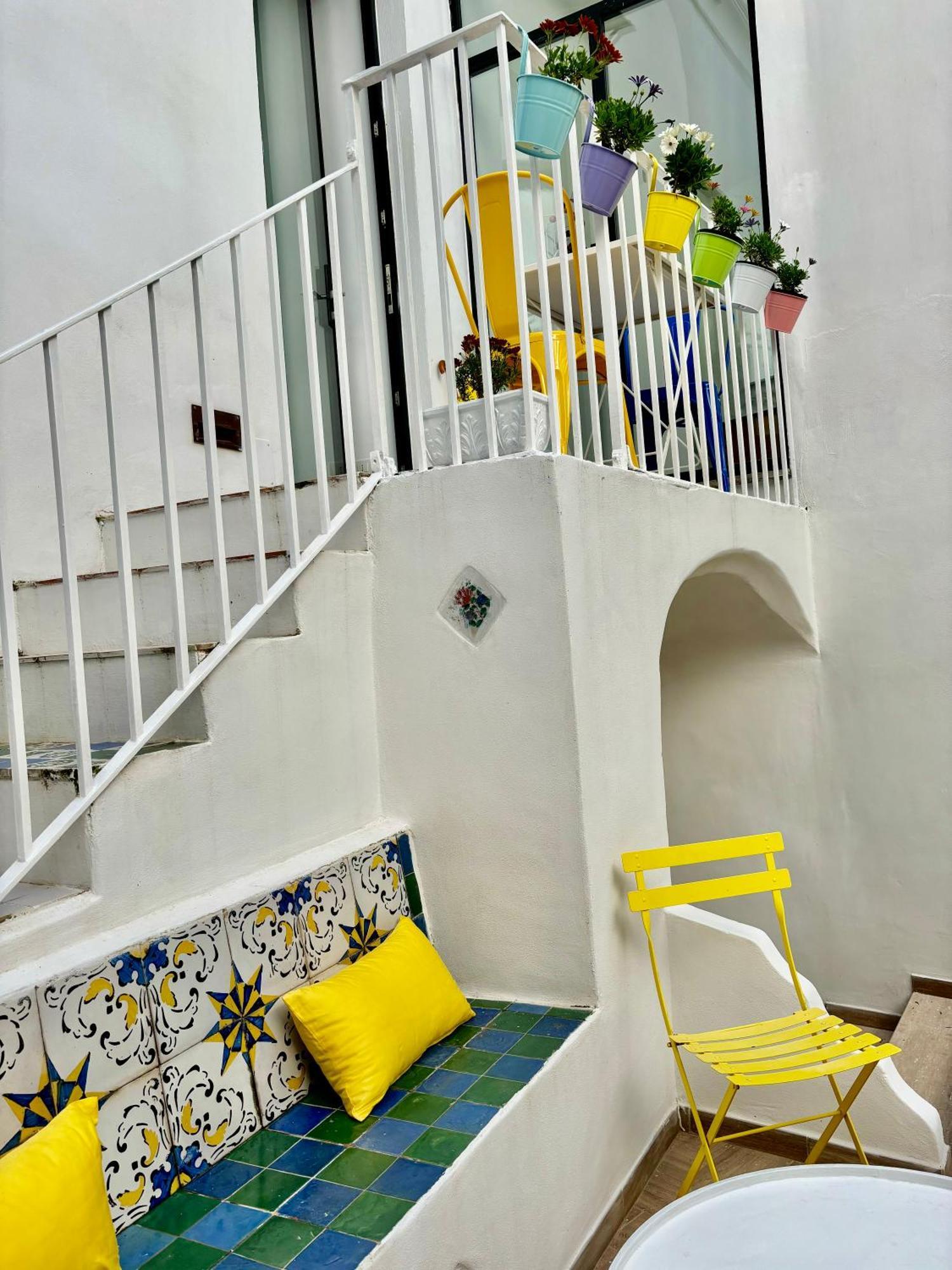 Capri Kronos Design Suites - 2 King Beds, With Gym, Spa & Jacuzzi Anacapri  Dış mekan fotoğraf
